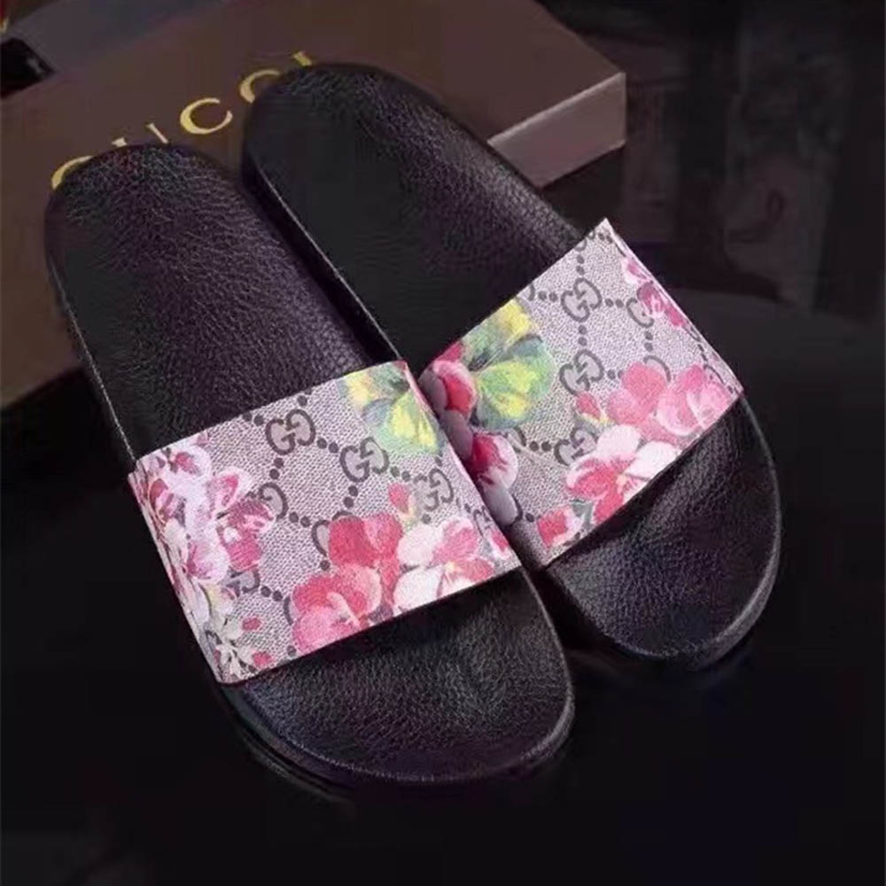 Gucci Vogel- und Blumen-Flip-Flops - EUR FASHION