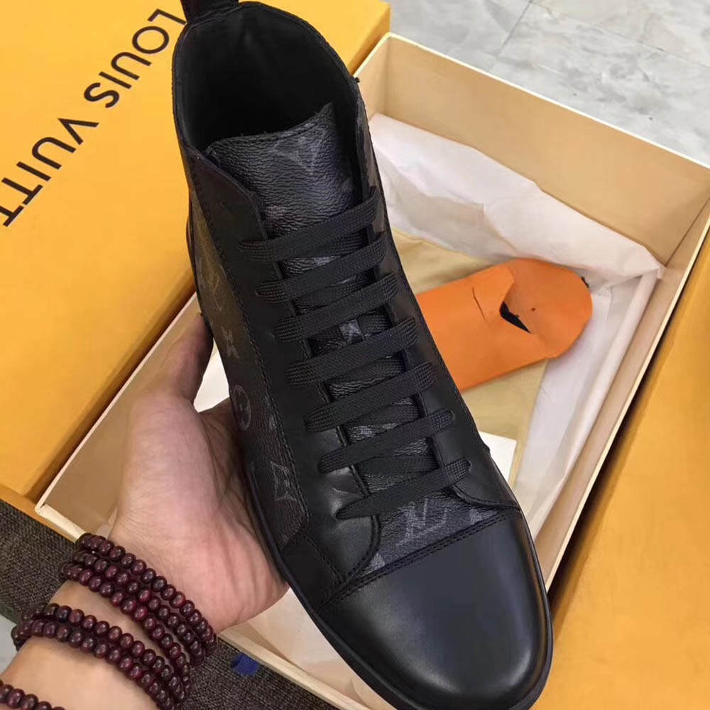 Louis Vuitton High-Top-Sneakers aus schwarzem Leder - EUR FASHION
