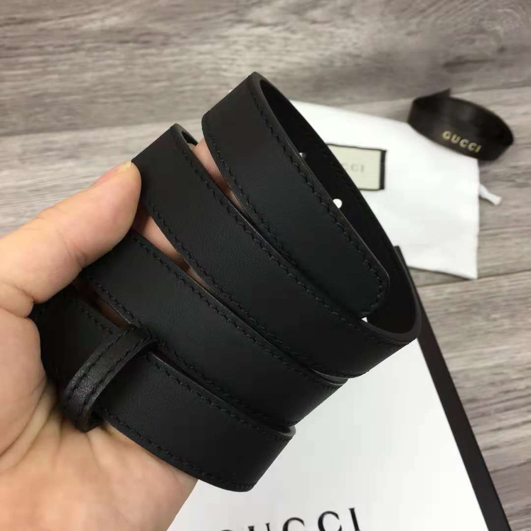 Schwarzer Gucci-Ledergürtel mit goldener Doppel-G-Schnalle (2 cm) - EUR FASHION