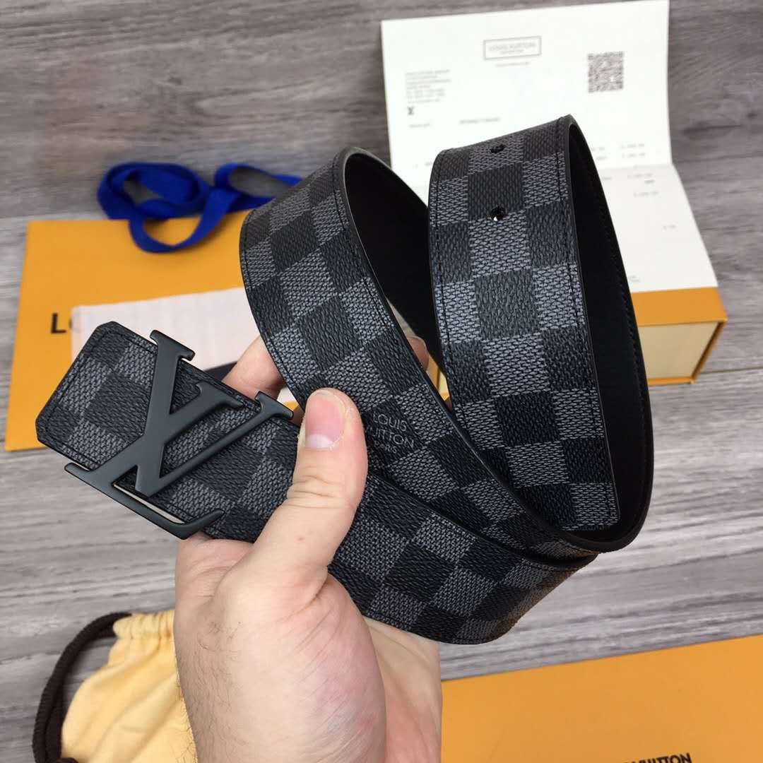 Louis Vuitton Damier Gürtel in Schwarz - EUR FASHION