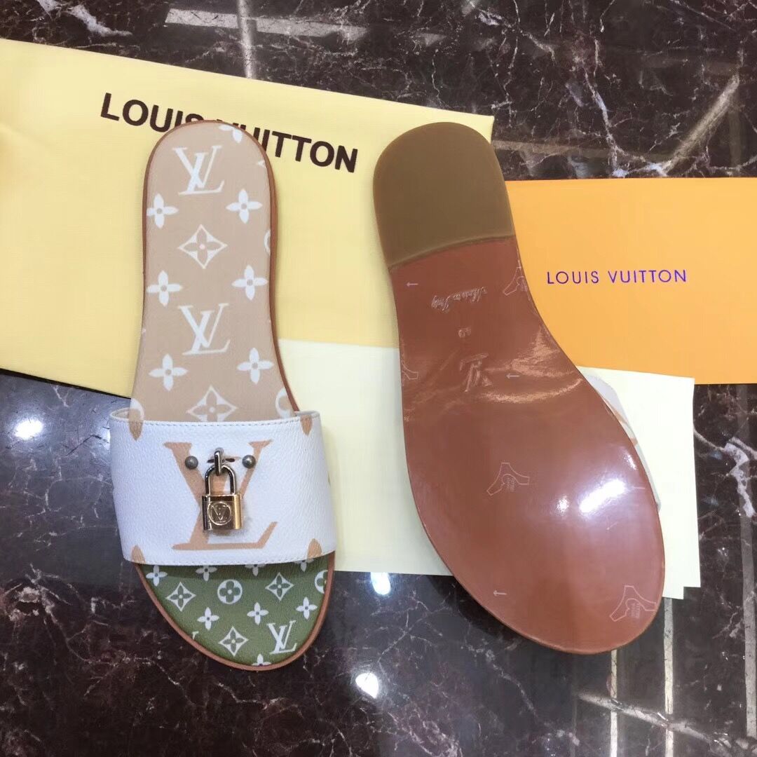 Flache Mules „Lock It“ von Louis Vuitton in Weiß/Mokkabraun - EUR FASHION