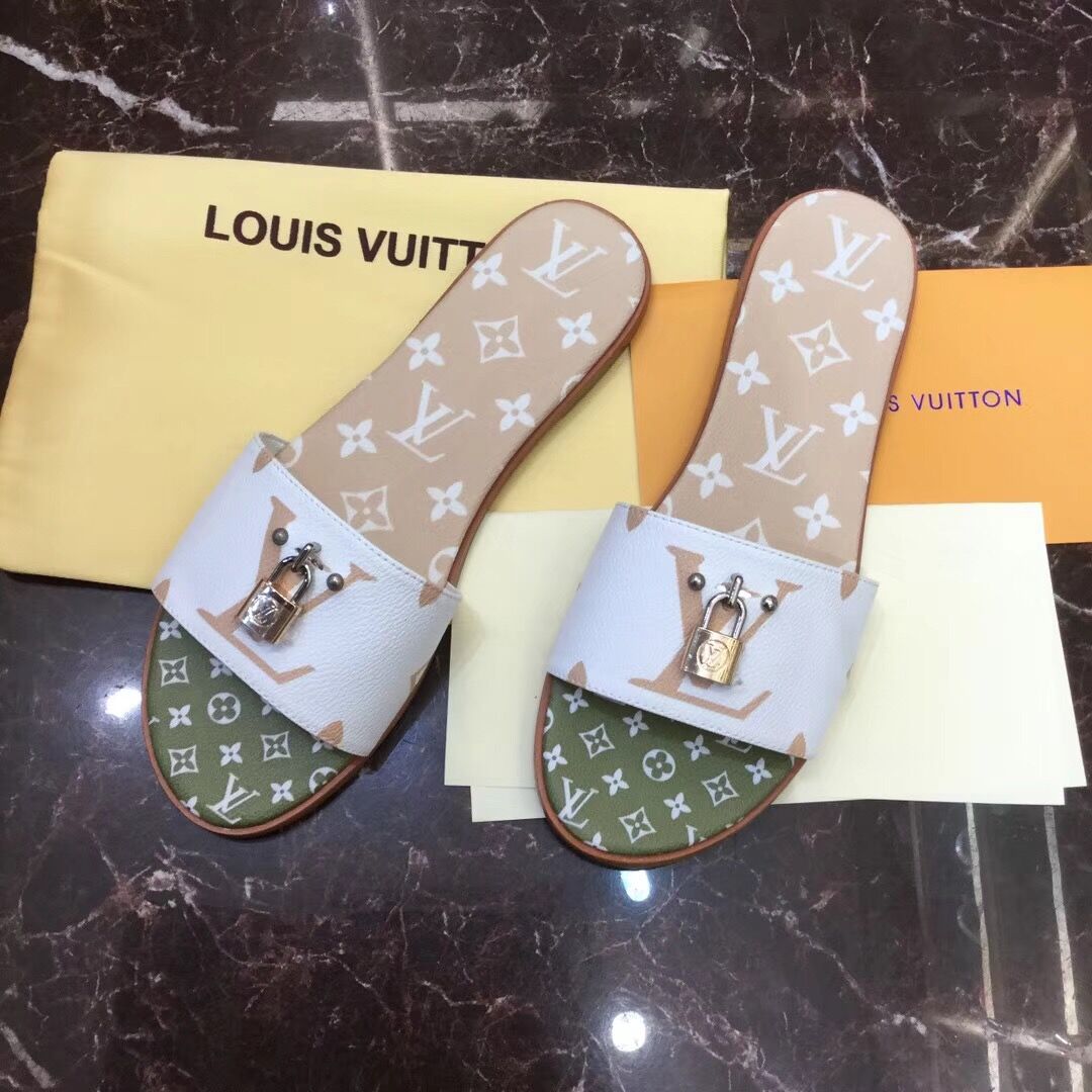 Flache Mules „Lock It“ von Louis Vuitton in Weiß/Mokkabraun - EUR FASHION