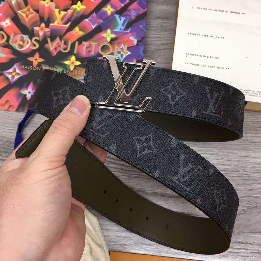 Wendegürtel mit Monogramm der Linie Louis Vuitton - EUR FASHION