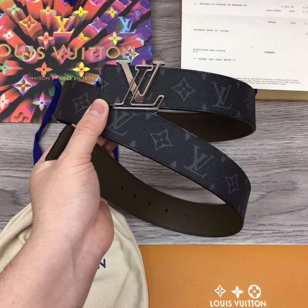 Wendegürtel mit Monogramm der Linie Louis Vuitton - EUR FASHION