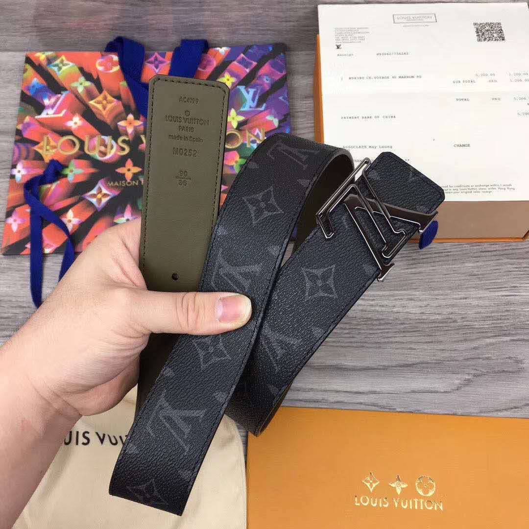 Wendegürtel mit Monogramm der Linie Louis Vuitton - EUR FASHION