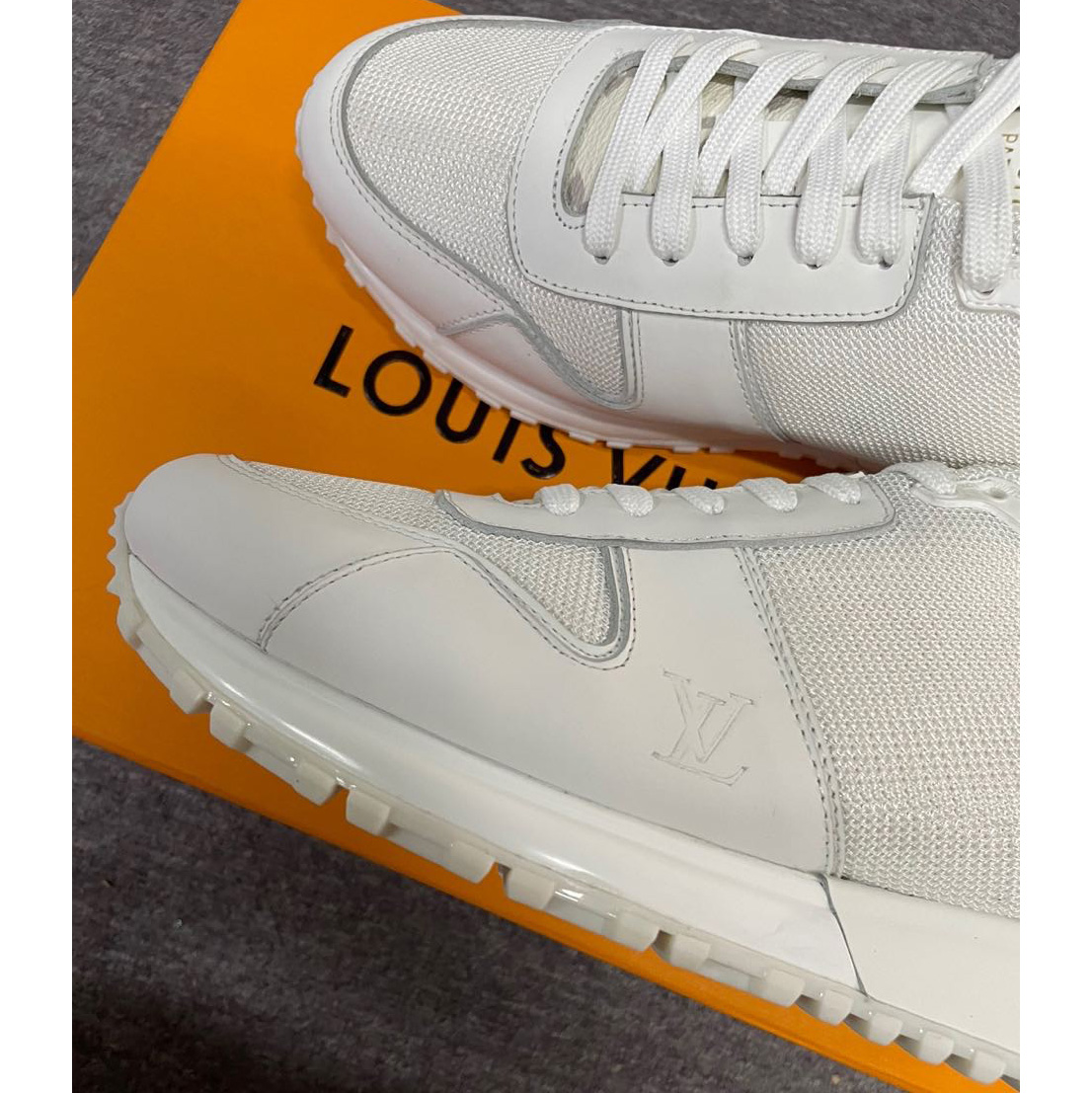 Louis Vuitton Run Away Sneaker (nach britischer Größe) - EUR FASHION