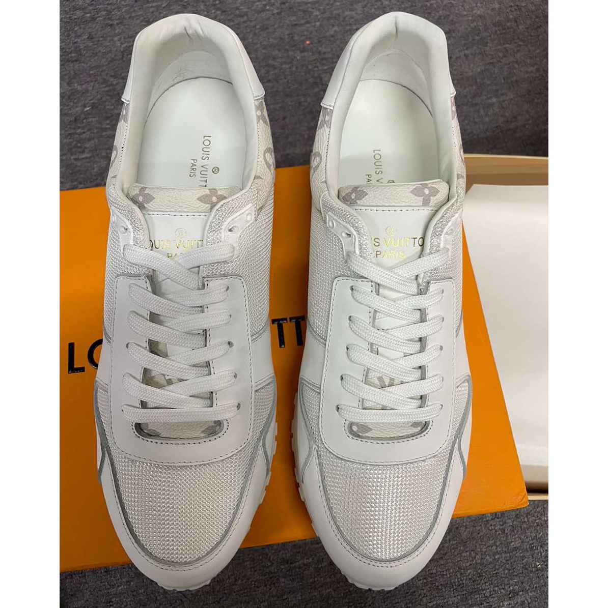 Louis Vuitton Run Away Sneaker (nach britischer Größe) - EUR FASHION