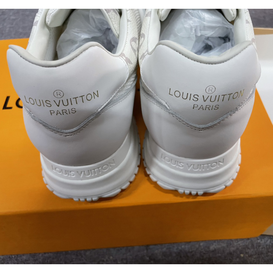 Louis Vuitton Run Away Sneaker (nach britischer Größe) - EUR FASHION
