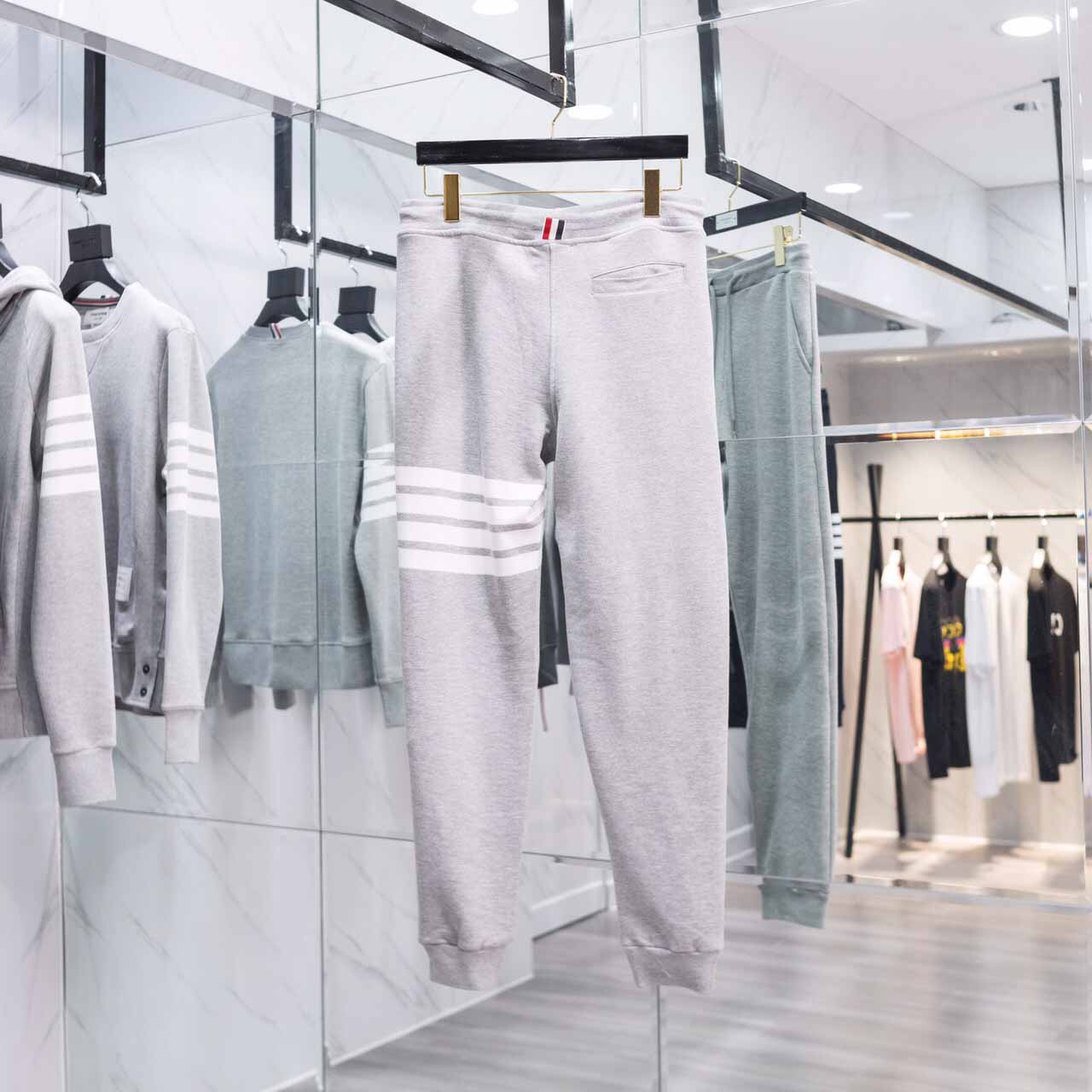 Thom Browne Jacke & Hose Causul Trainingsanzug - EUR FASHION