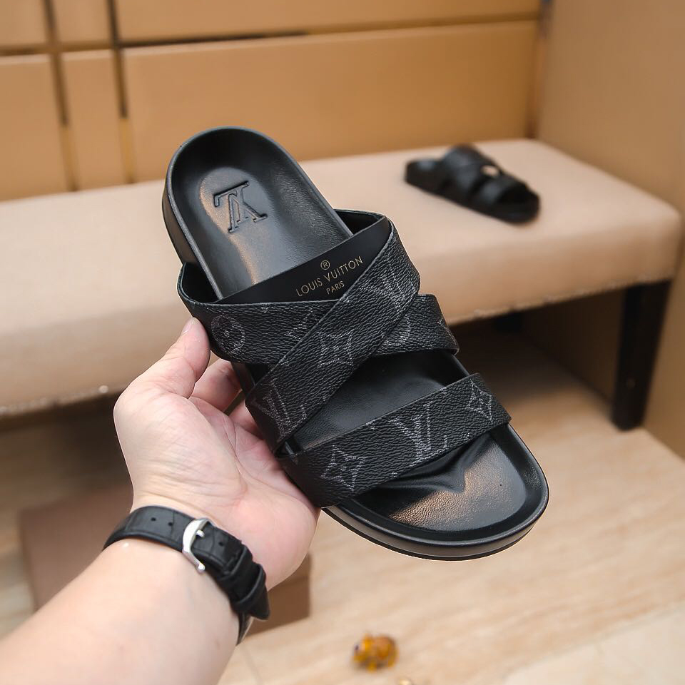 Louis Vuitton-Monogramm-Hausschuhe (in britischer Größe) - EUR FASHION