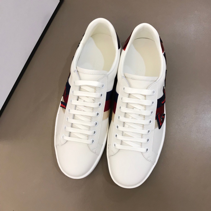 Gucci-Sneaker mit Buchstaben-Ace-Stickerei - EUR FASHION