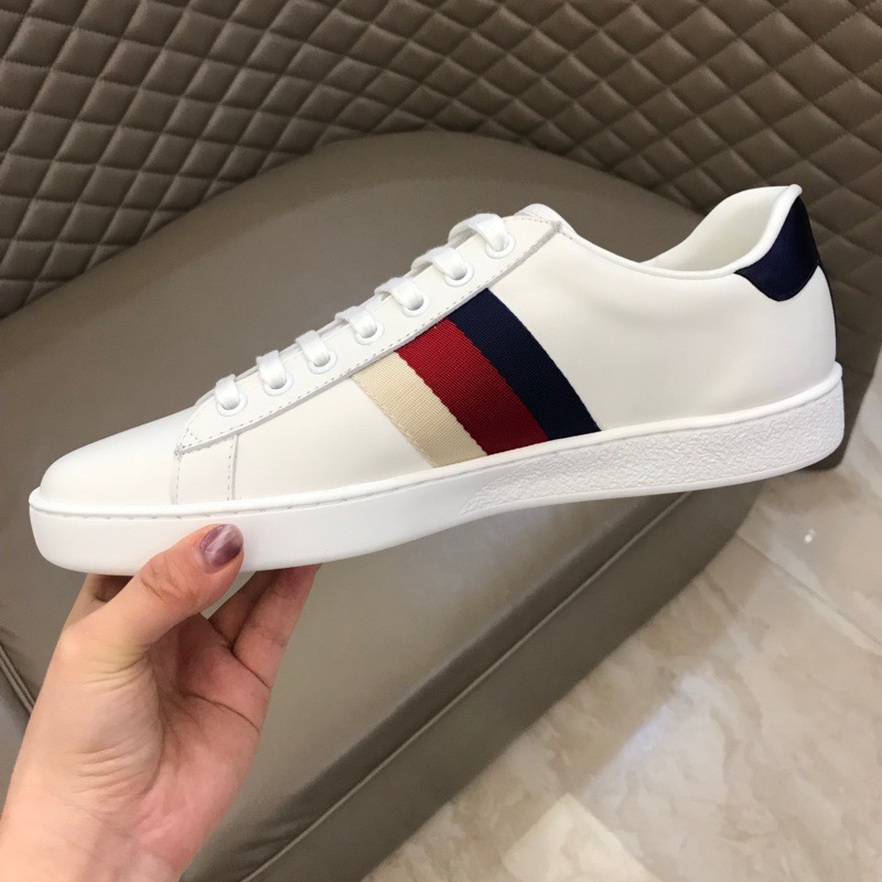 Gucci-Sneaker mit Buchstaben-Ace-Stickerei - EUR FASHION