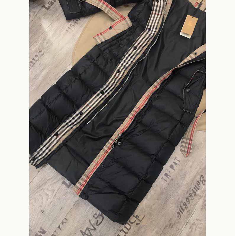 Lange Daunenjacke mit Gürtel von Burberry - EUR FASHION