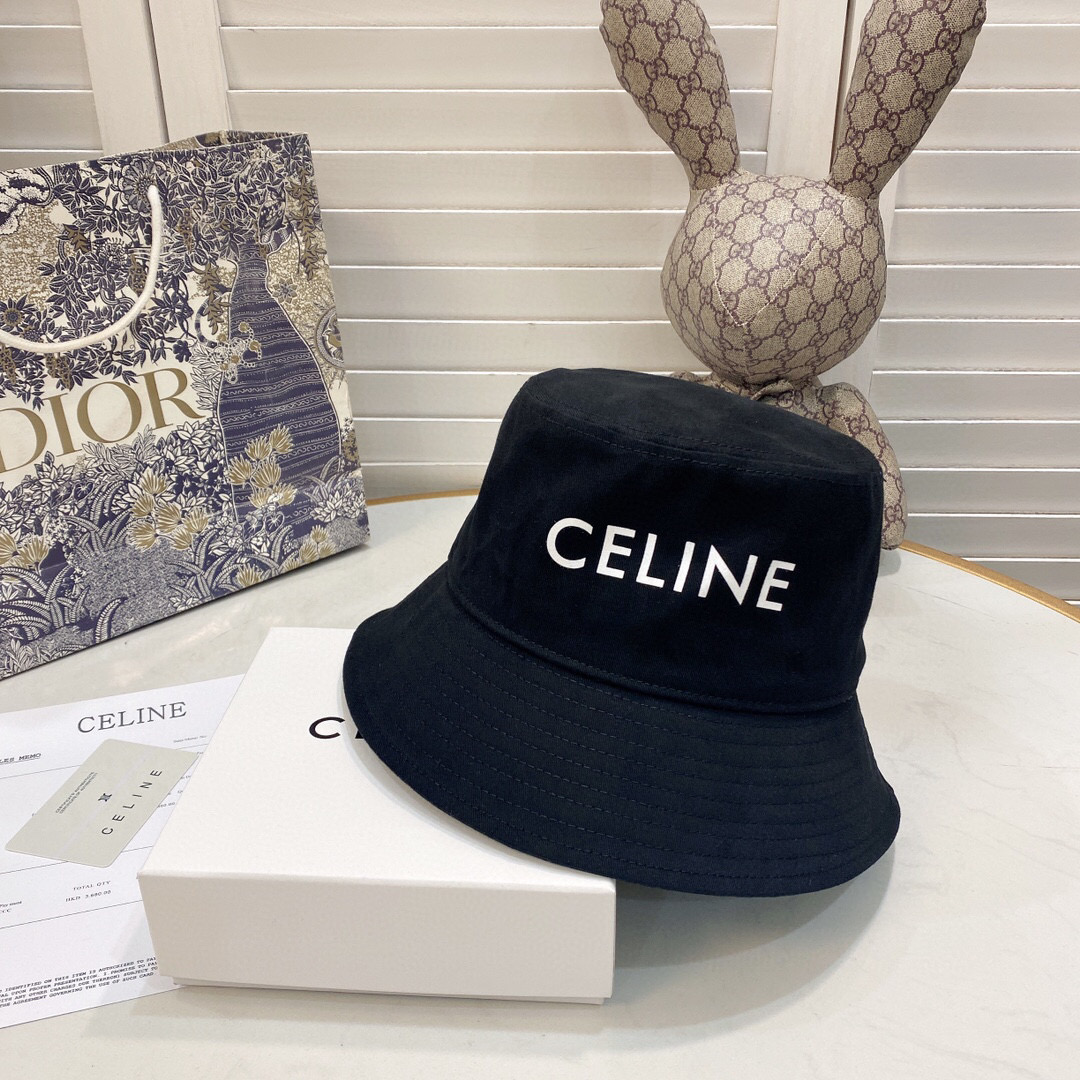 Céline Fischerhut - EUR FASHION
