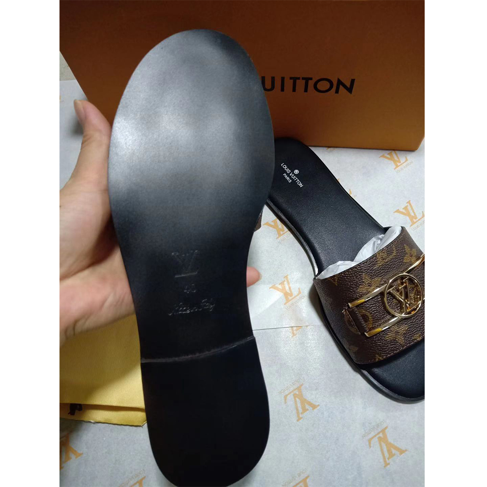 Flache Pantoletten „Lock It“ von Louis Vuitton - EUR FASHION