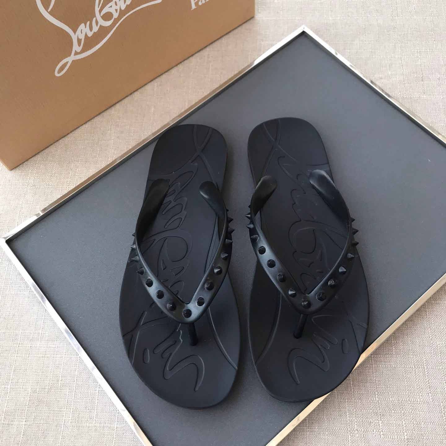 Christian Louboutin CL Loubi Flip Schwarzes PVC - EUR FASHION