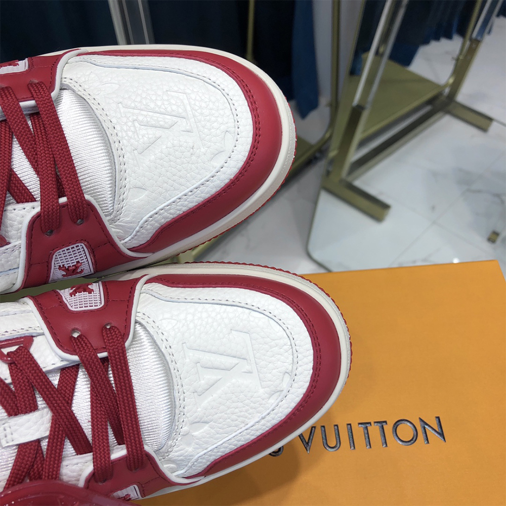 Louis Vuitton Trainer-Sneaker in Rot (nach britischer Größe) - EUR FASHION