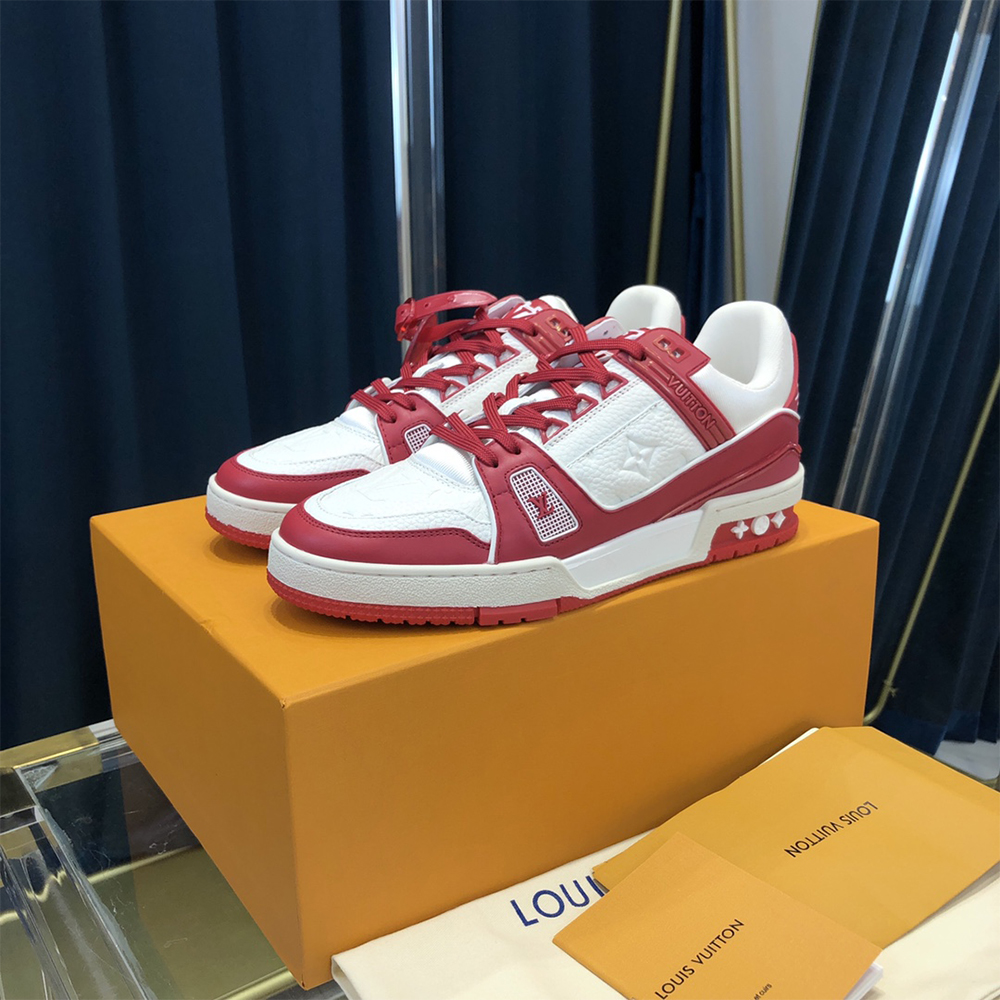 Louis Vuitton Trainer-Sneaker in Rot (nach britischer Größe) - EUR FASHION