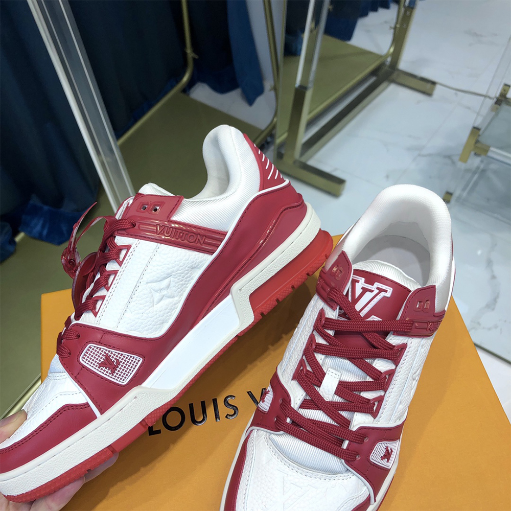 Louis Vuitton Trainer-Sneaker in Rot (nach britischer Größe) - EUR FASHION