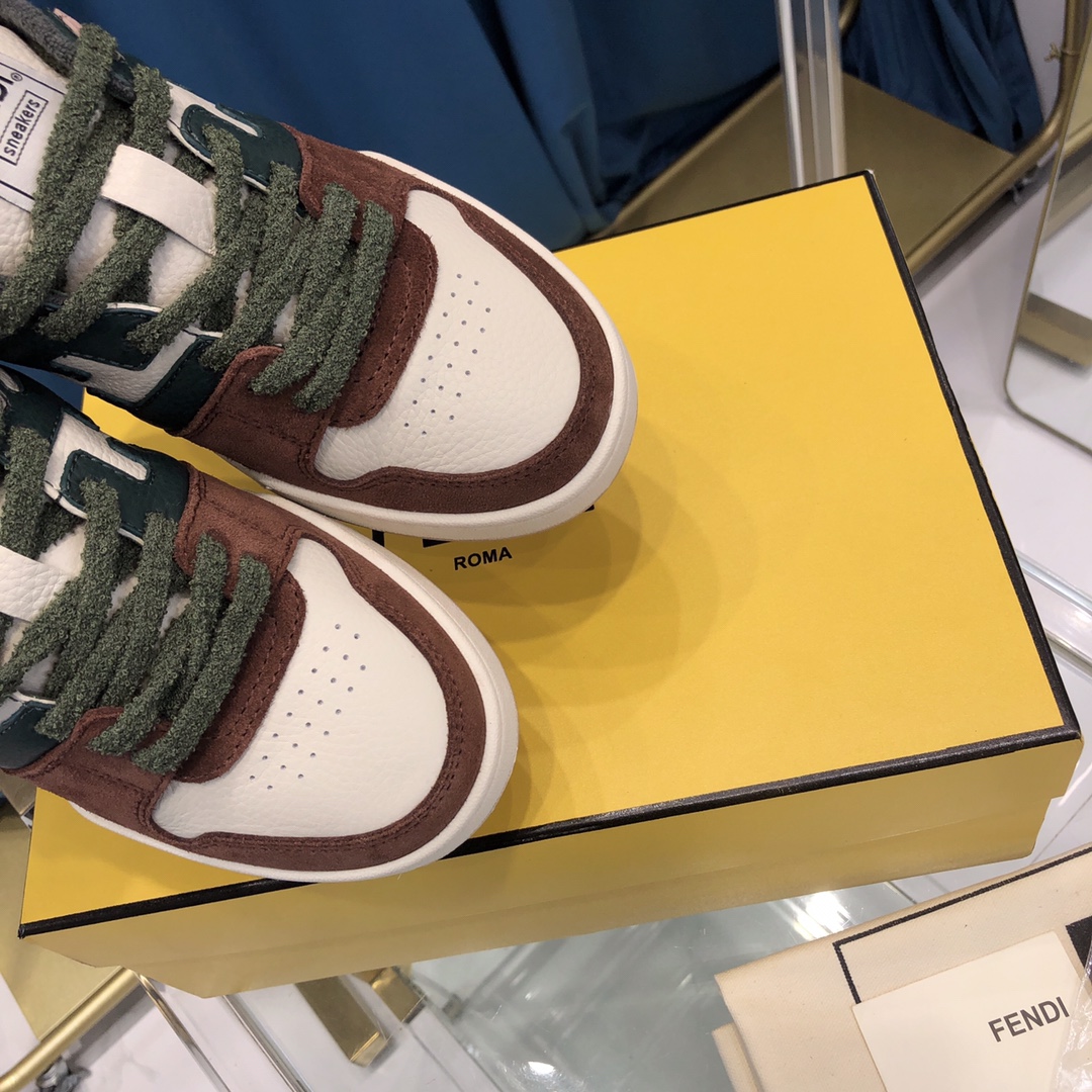 Fendi Match Wildleder Low-Tops (nach britischer Größe) - EUR FASHION