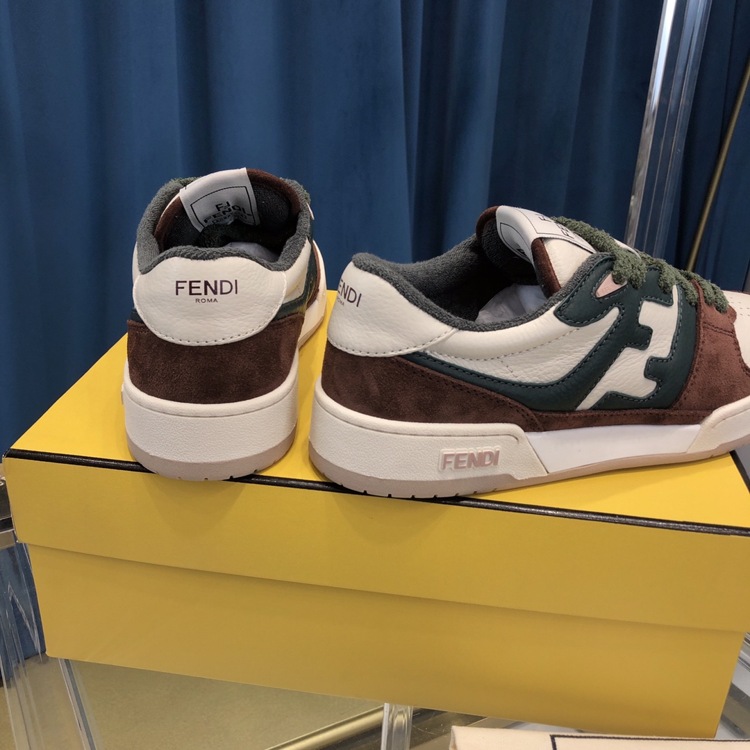 Fendi Match Wildleder Low-Tops (nach britischer Größe) - EUR FASHION