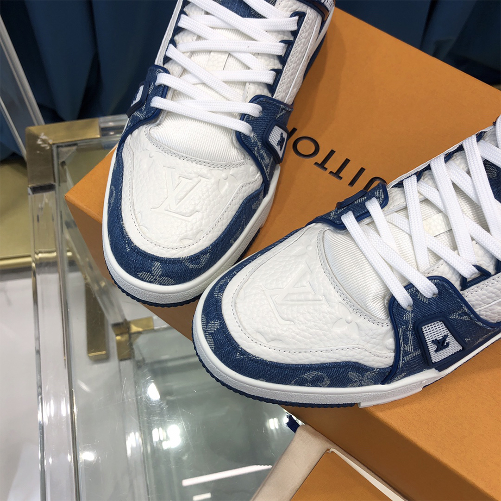 Louis Vuitton Trainer Sneaker Monogram Denim (nach britischer Größe) - EUR FASHION