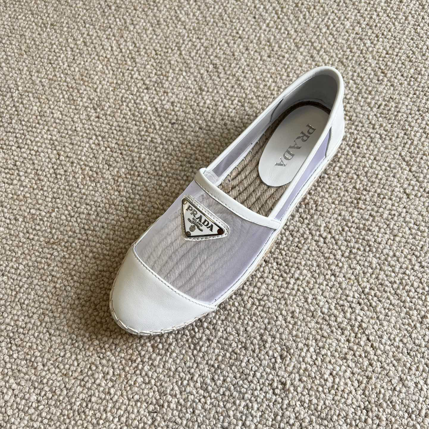 Weiße Loafer von Prada mit Logo für Damen - EUR FASHION