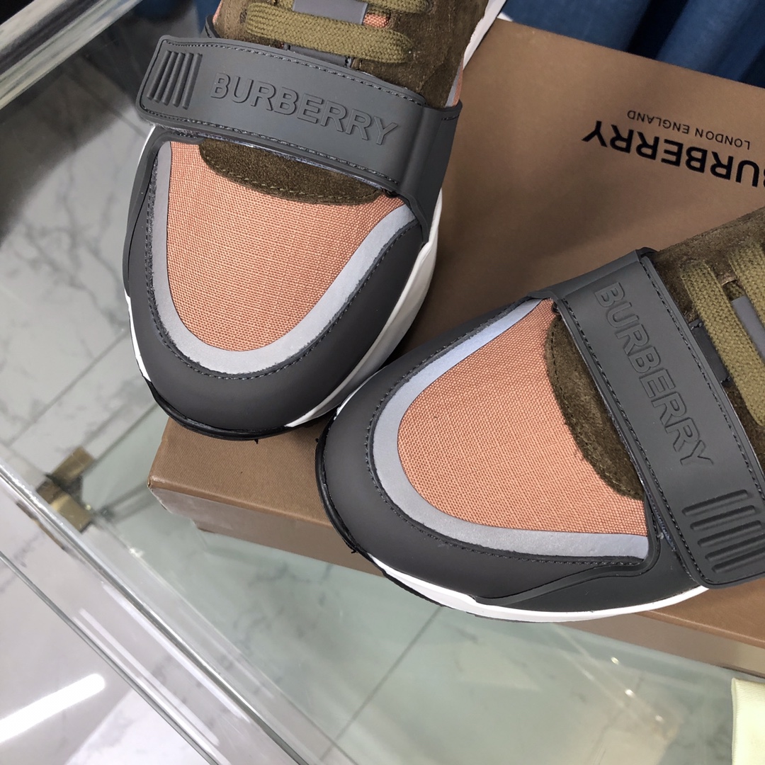 Burberry-Sneaker aus Baumwoll-Canvas und Leder mit Karomuster - EUR FASHION