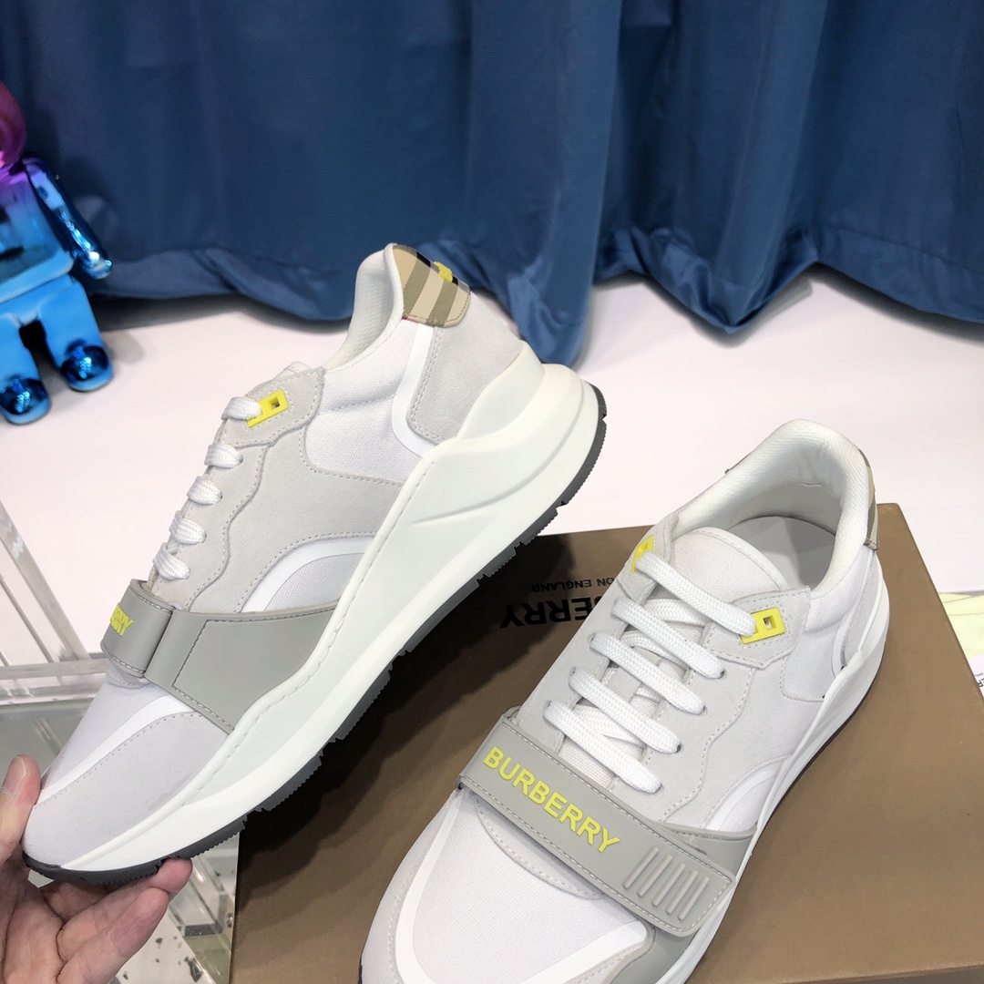 Burberry-Sneaker aus Baumwoll-Canvas und Leder mit Karomuster - EUR FASHION