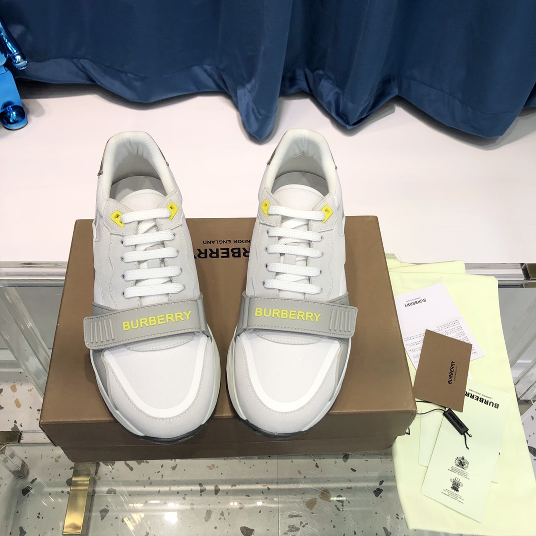 Burberry-Sneaker aus Baumwoll-Canvas und Leder mit Karomuster - EUR FASHION