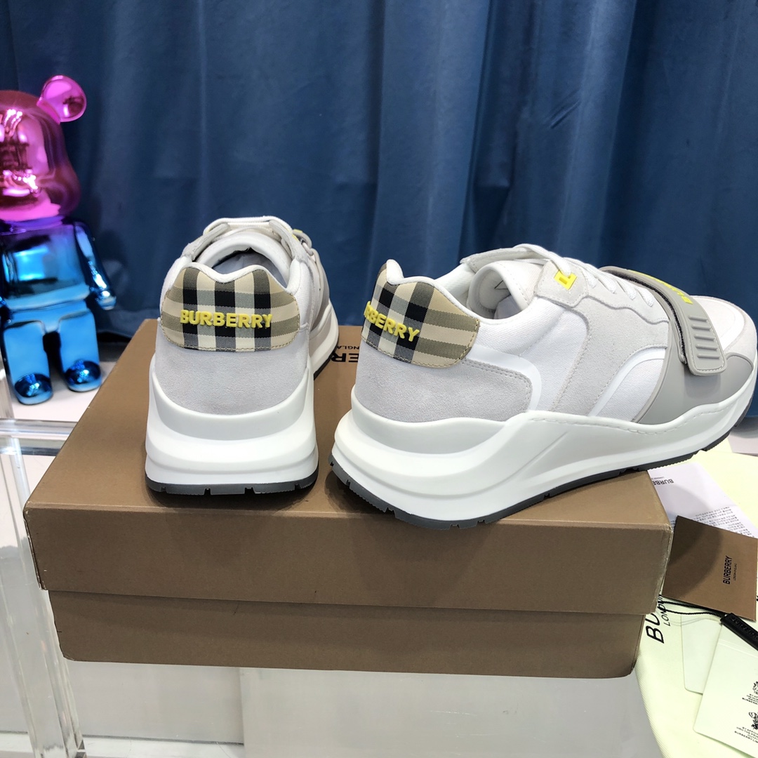 Burberry-Sneaker aus Baumwoll-Canvas und Leder mit Karomuster - EUR FASHION