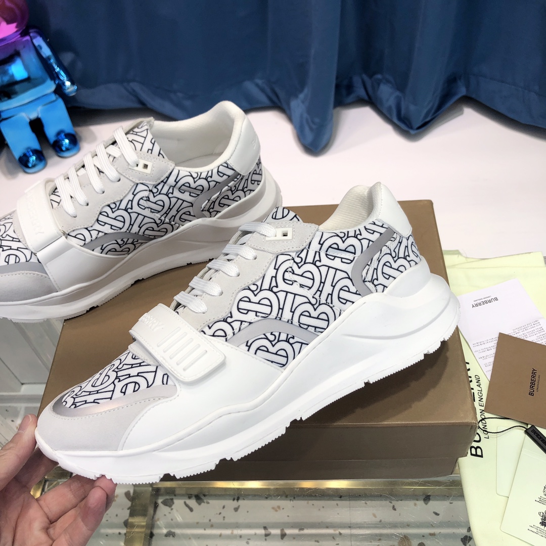 Burberry-Sneaker aus Baumwoll-Canvas und Leder mit Karomuster - EUR FASHION