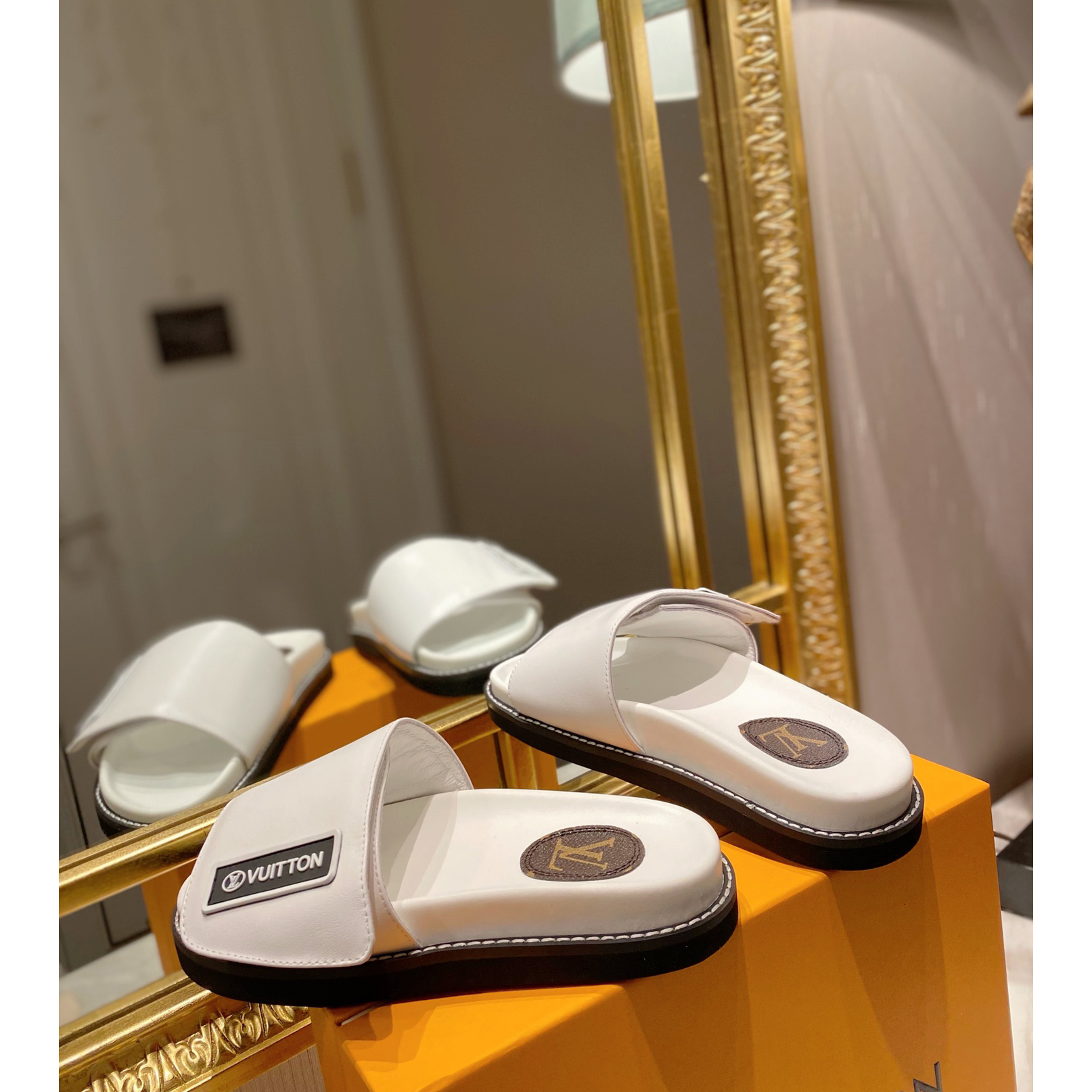 Louis Vuitton-Monogramm-Slipper - EUR FASHION