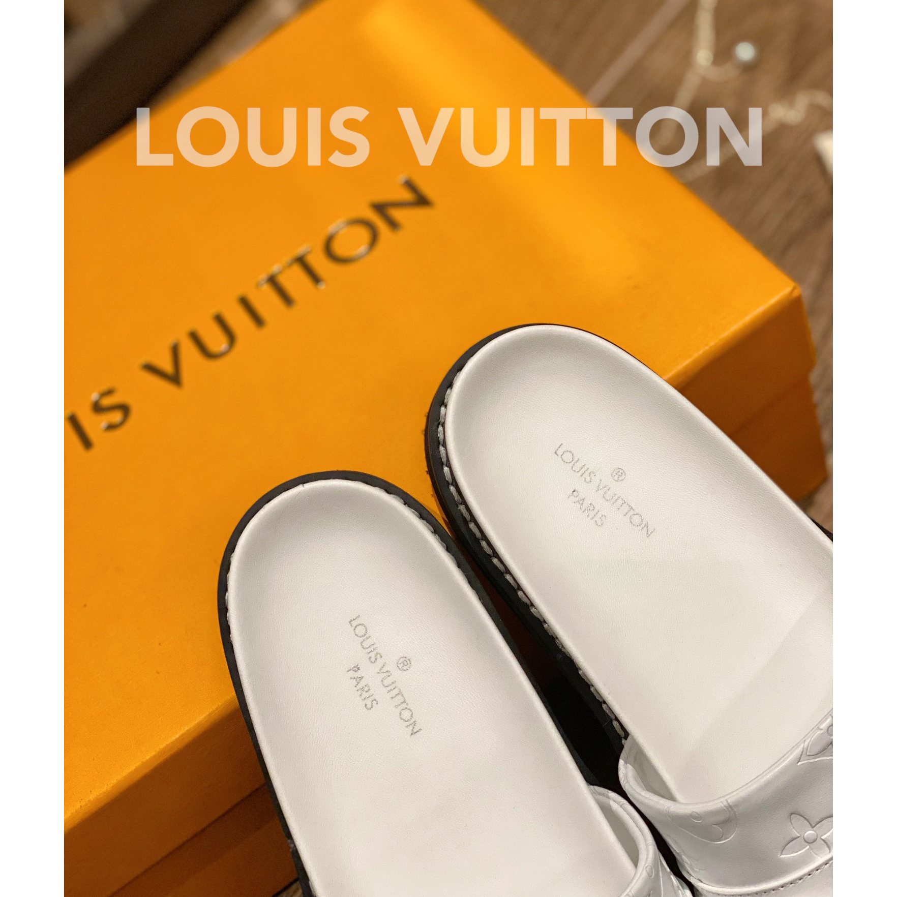 Louis Vuitton-Monogramm-Slipper - EUR FASHION