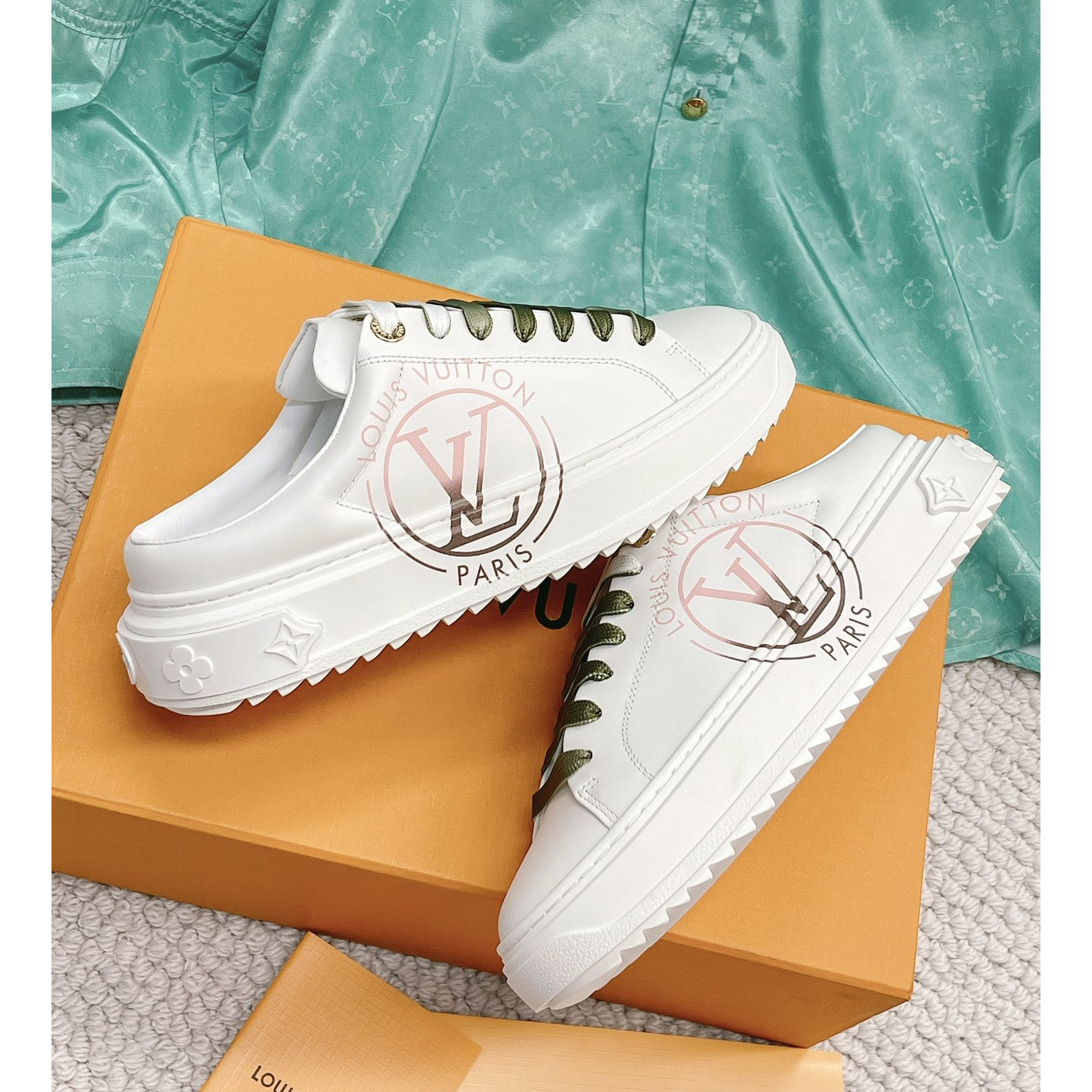 Louis Vuitton Time Out Sneaker mit offenem Rücken - EUR FASHION