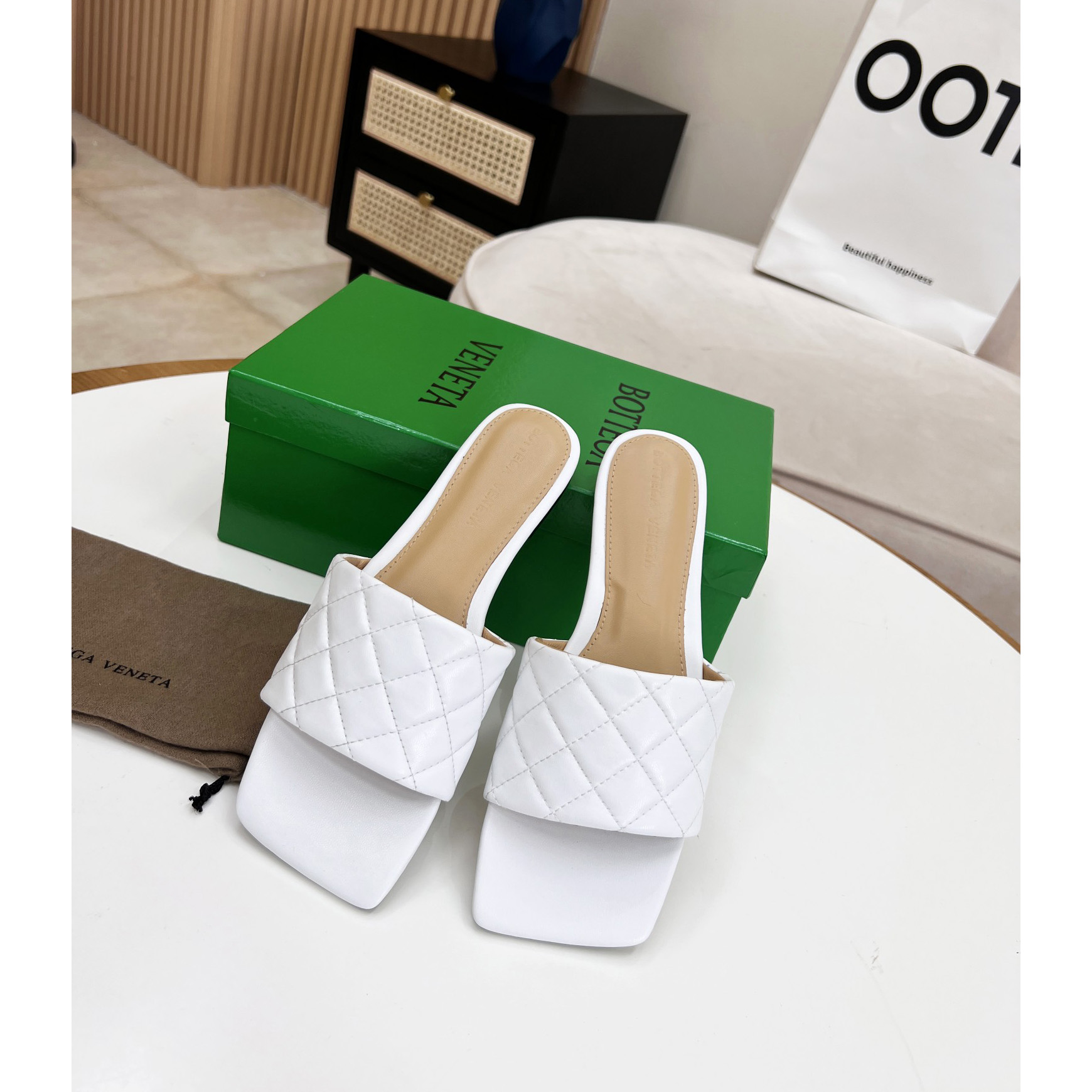 Bottega Veneta gepolsterte Ledersandalen - EUR FASHION