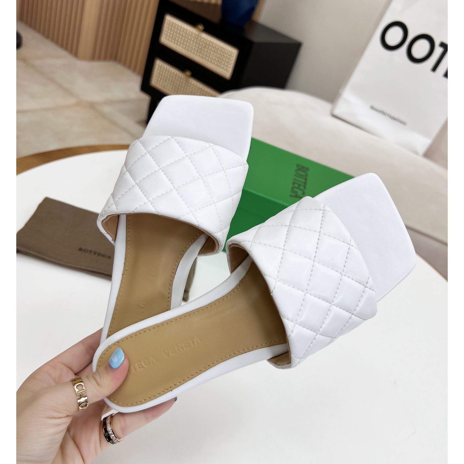 Bottega Veneta gepolsterte Ledersandalen - EUR FASHION