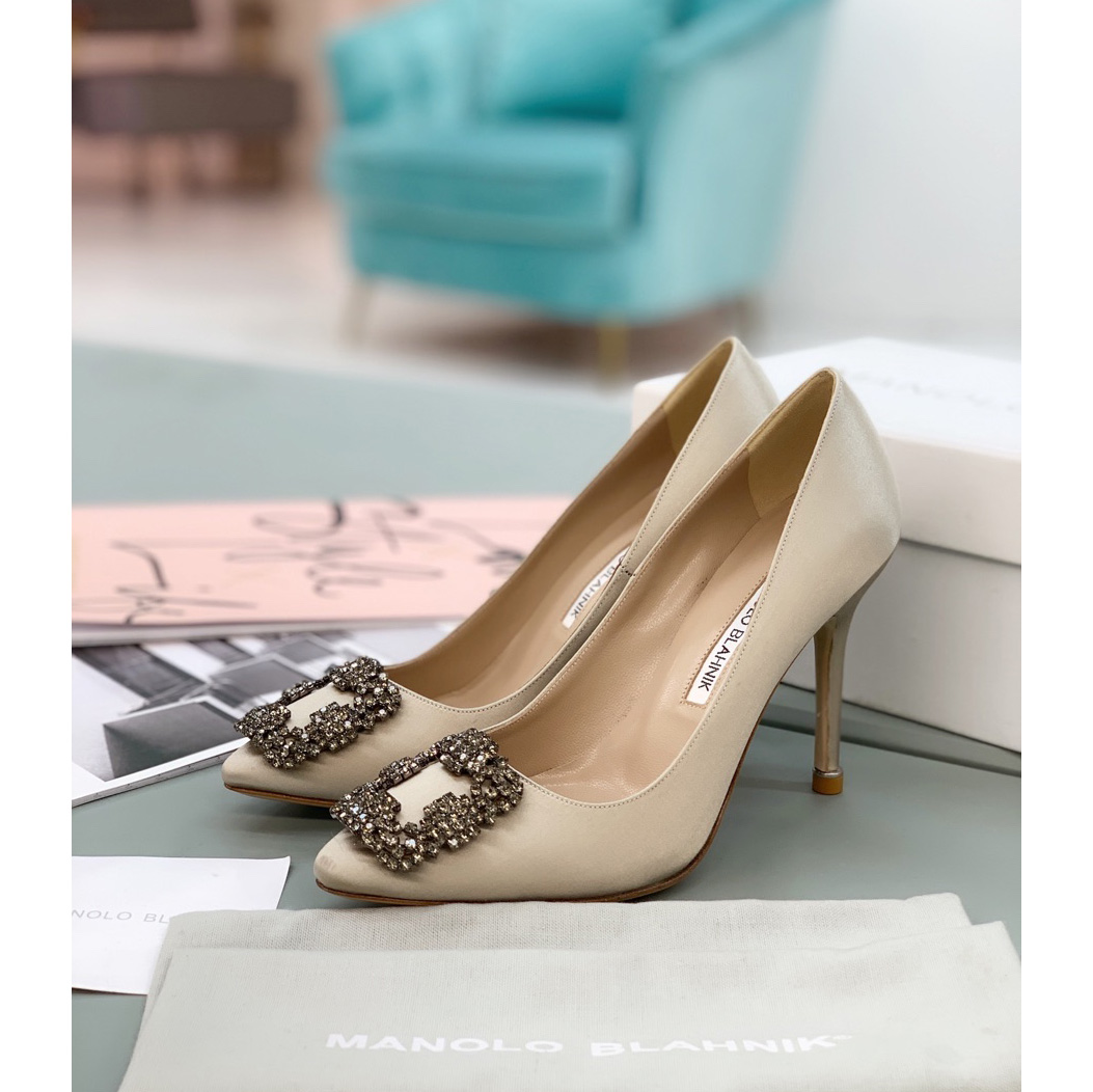 Beige Hangisi-Pumps von Manolo Blahnik mit Schnalle - EUR FASHION