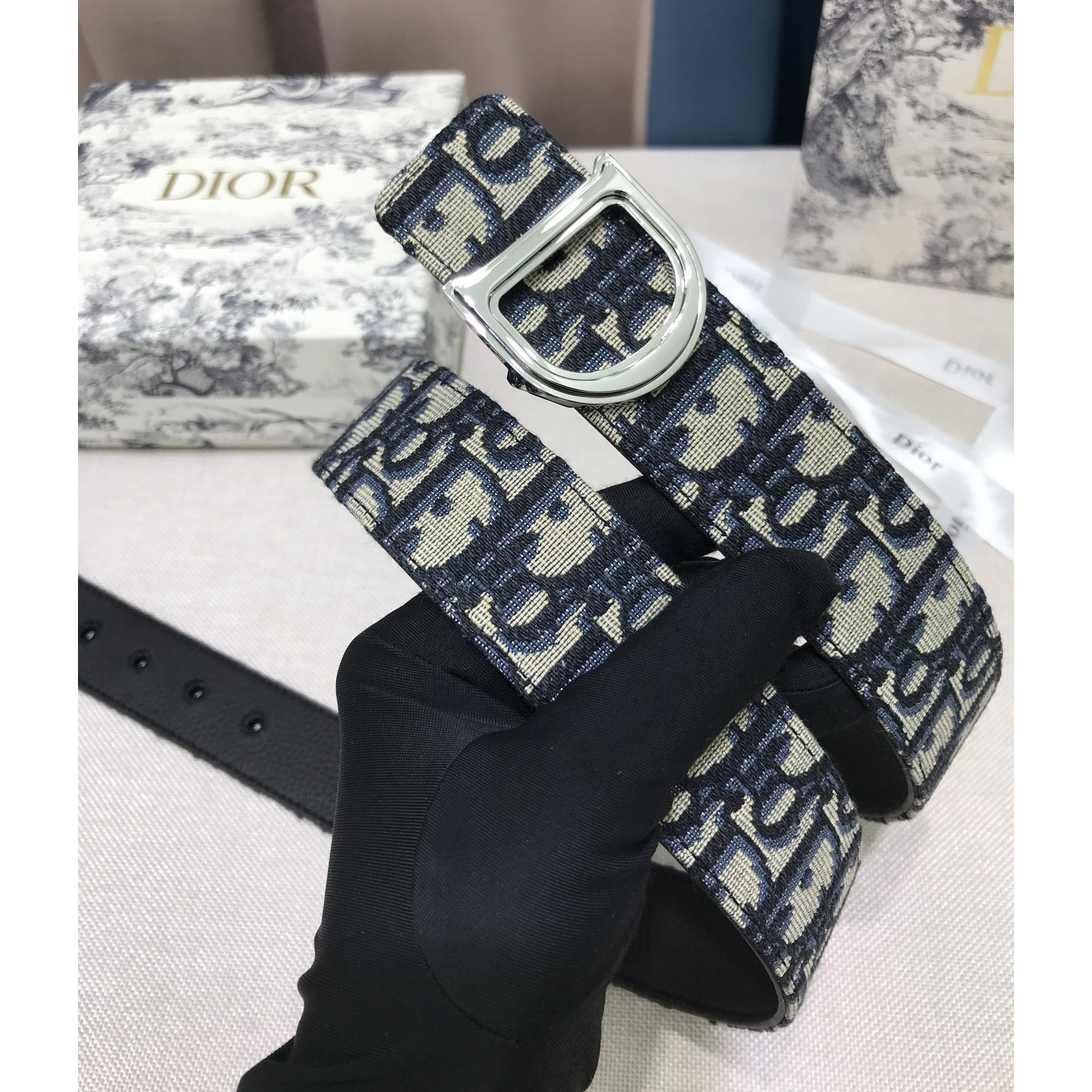 Dior-Ledergürtel mit „D“-Schnalle - EUR FASHION