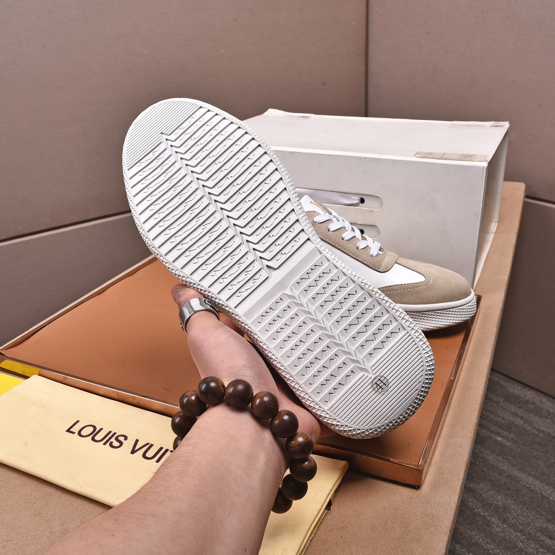 Louis Vuitton Herren-Logo-Sneaker - EUR FASHION