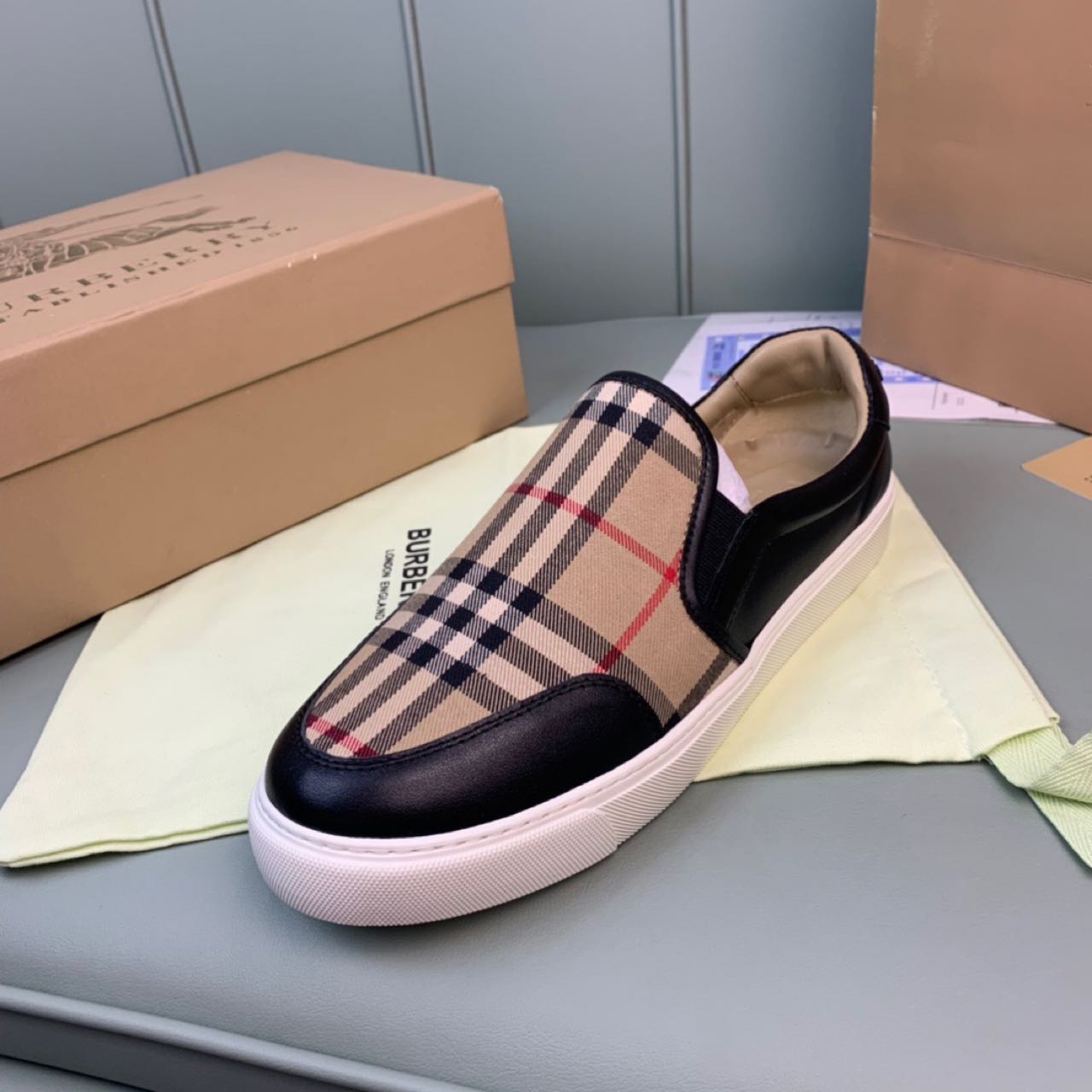 Burberry-Loafer mit Vintage-Check - EUR FASHION