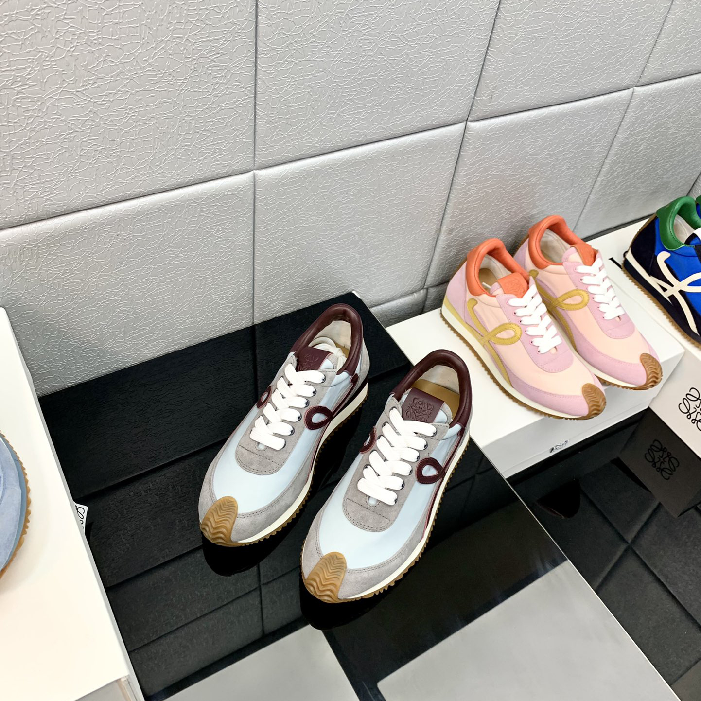 Loewe Flow Runner aus technischem Mesh und Wildleder - EUR FASHION