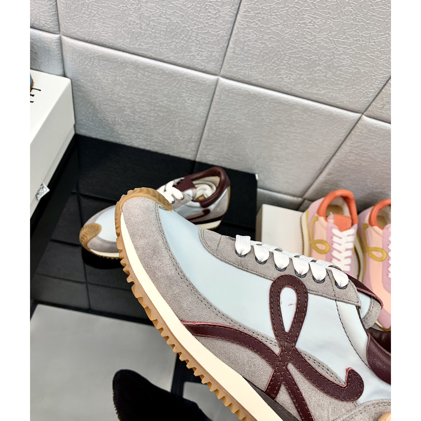 Loewe Flow Runner aus technischem Mesh und Wildleder - EUR FASHION