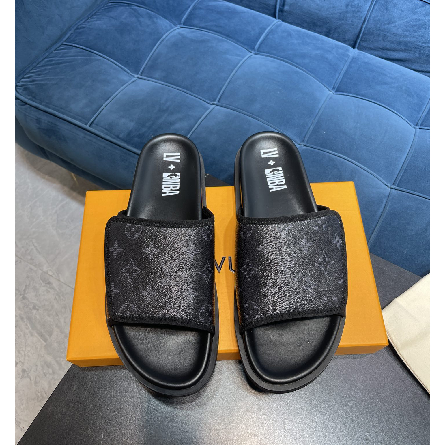 Louis Vuitton x NBA-Monogramm-Slipper - EUR FASHION