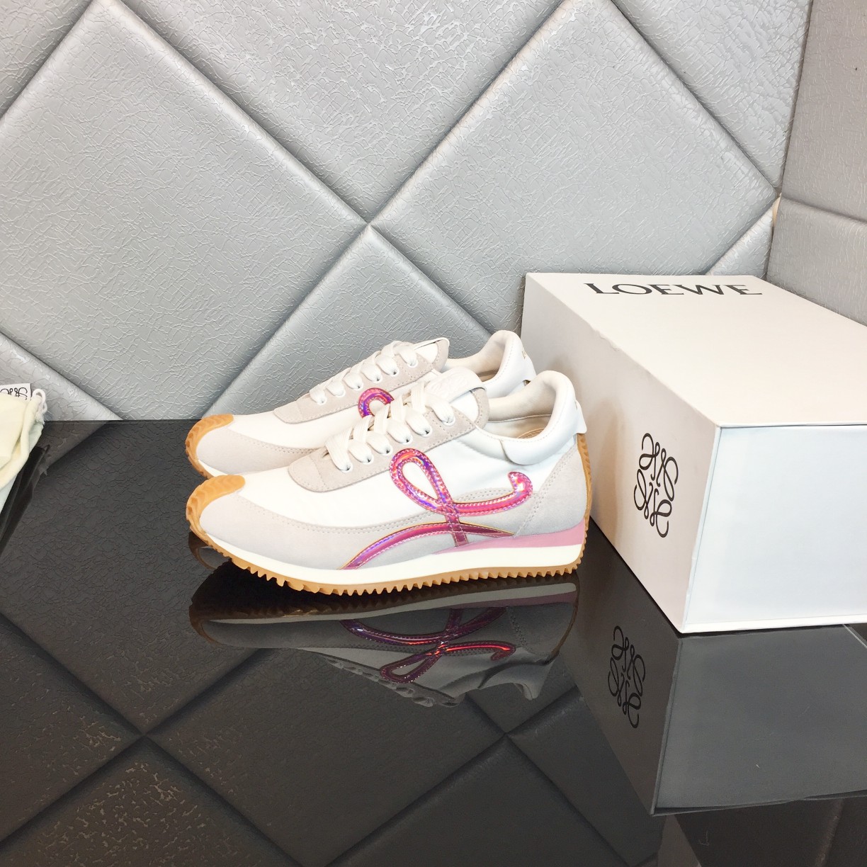 Loewe Flow Runner aus Kalbsleder - EUR FASHION