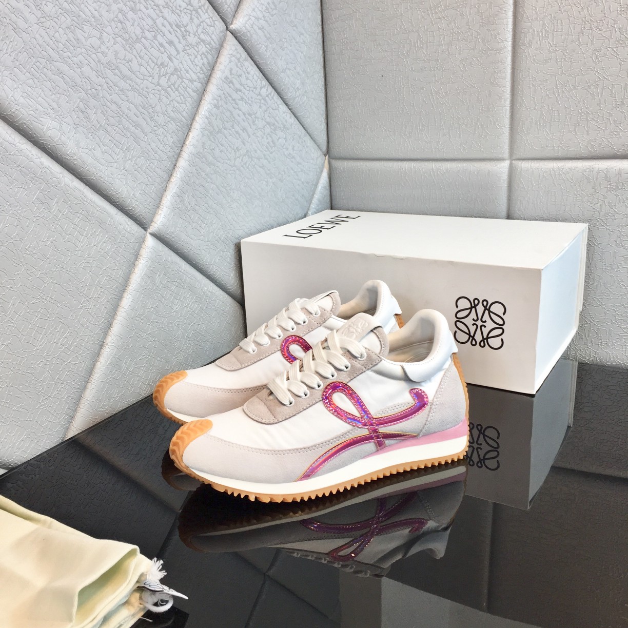 Loewe Flow Runner aus Kalbsleder - EUR FASHION