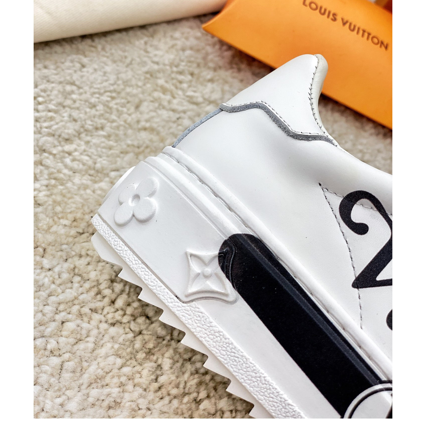 Sneaker mit Louis Vuitton-Logo - EUR FASHION