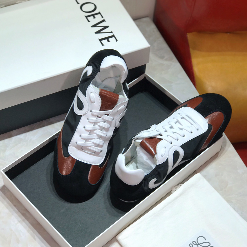 Loewe Ballettläufer aus Nylon und Kalbsleder - EUR FASHION