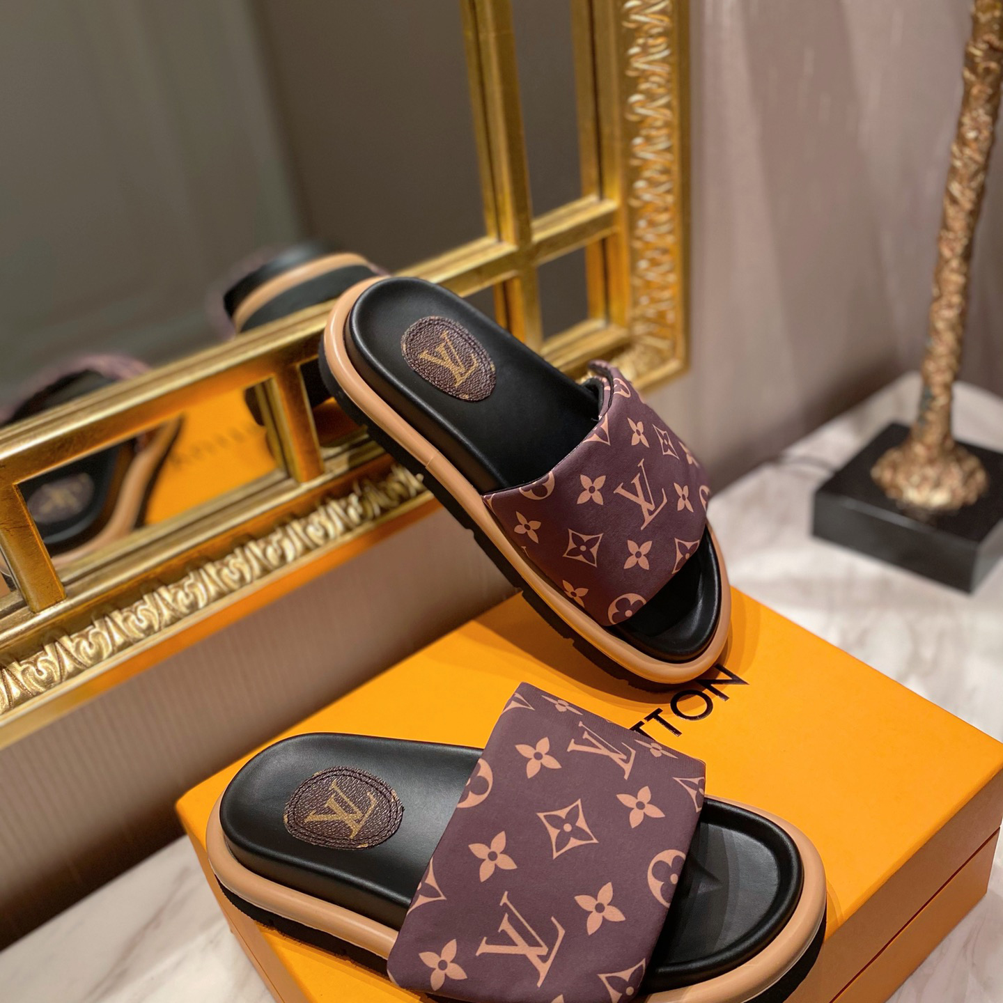 Louis Vuitton Pool Pillow Comfort Mules - EUR FASHION