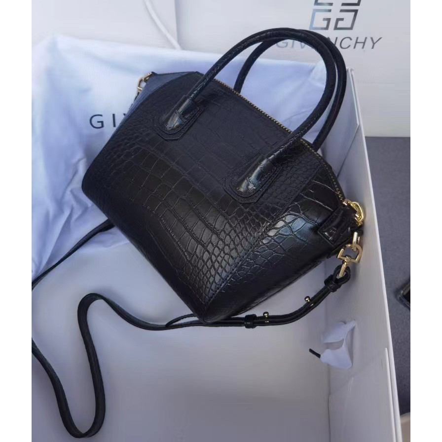 Schwarze Handtasche von Givenchy (22-22-13CM) - EUR FASHION